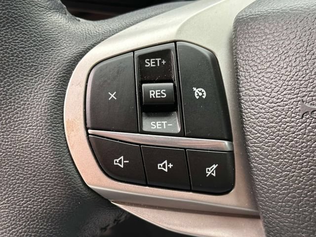 Used 2023 Ford Explorer XLT w/ Equipment Group 202A AWD/4WD image 19