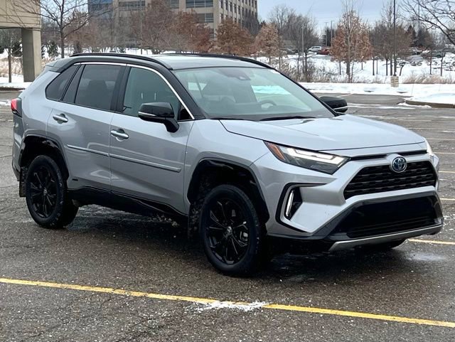 Used 2024 Toyota RAV4 XSE w/ Weather Package image 9