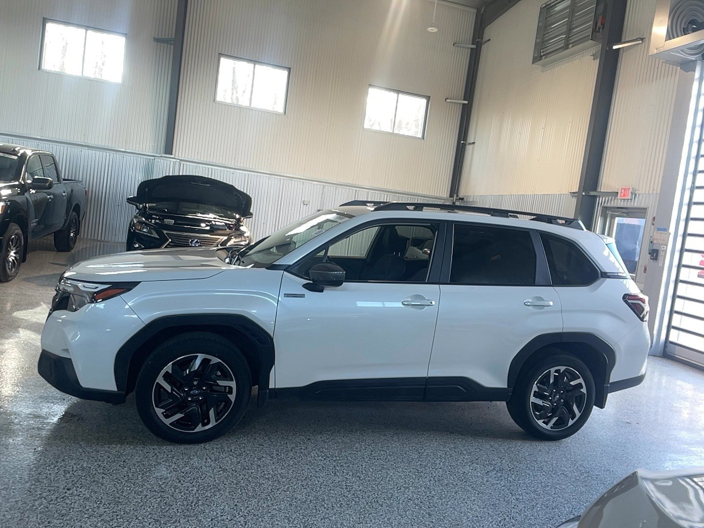 Used 2025 Subaru Forester Premium image 4
