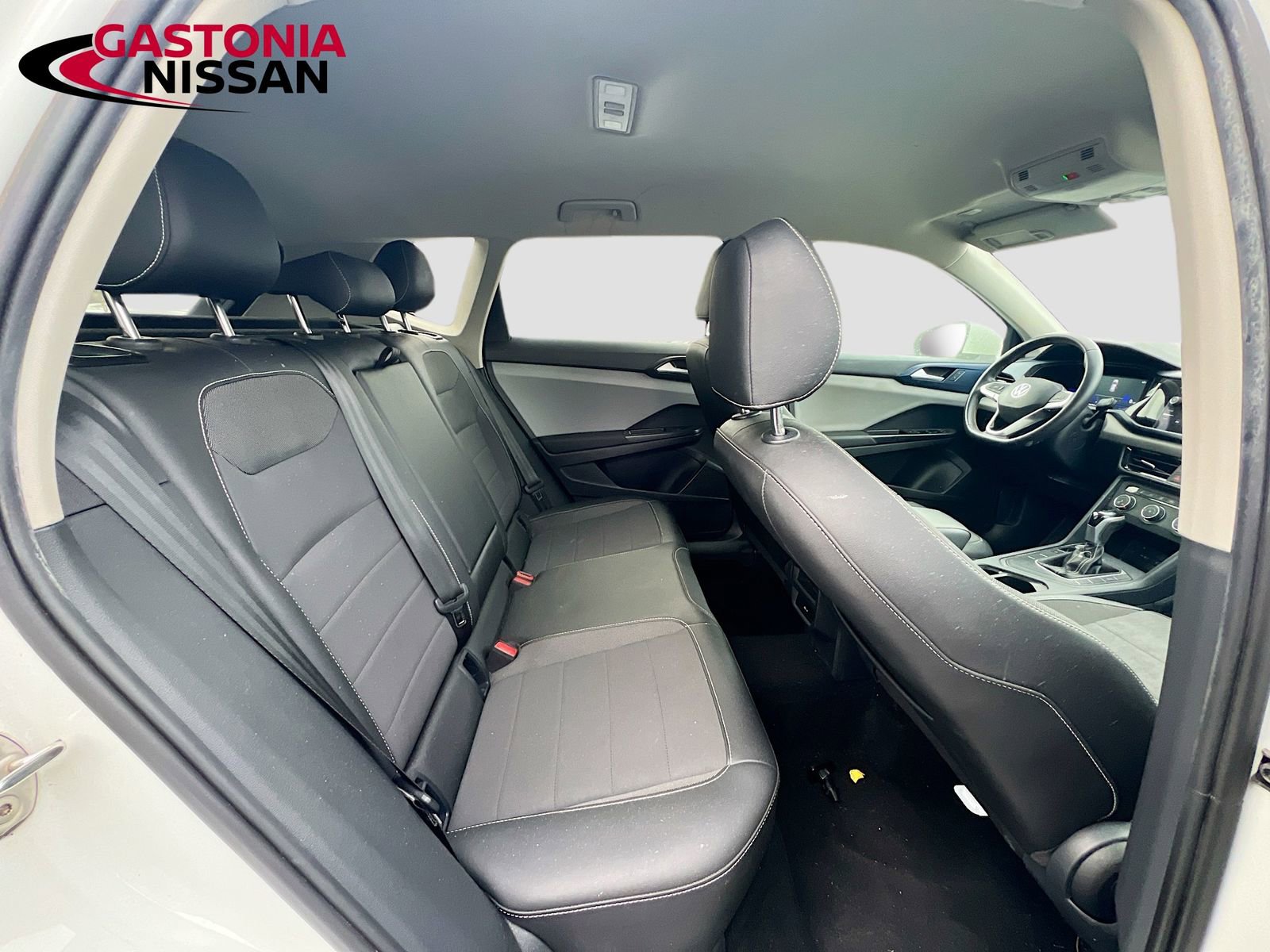 Used 2022 Volkswagen Taos SE image 34