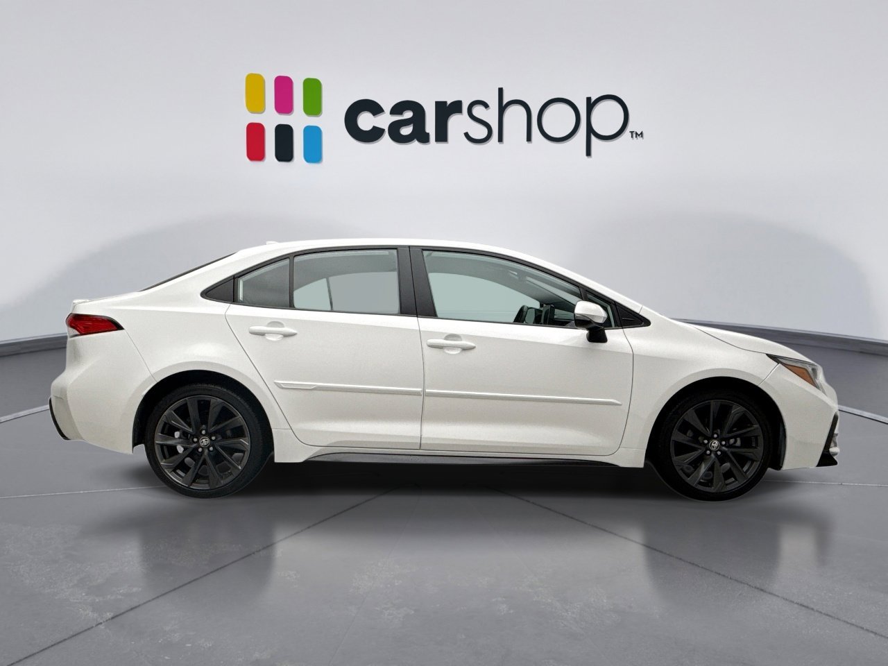 Used 2025 Toyota Corolla SE image 6