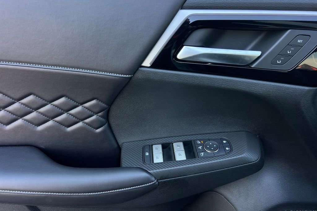 New 2025 Mitsubishi Outlander SEL Black Edition image 12