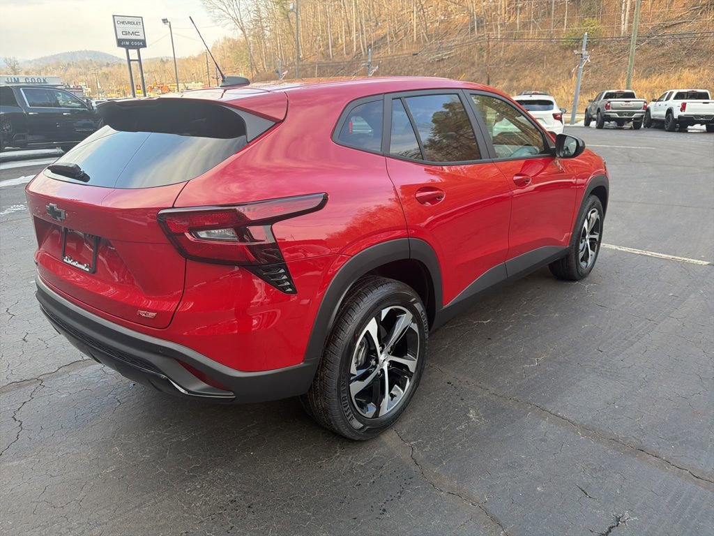 New 2026 Chevrolet Trax RS w/ Sunroof Package image 4