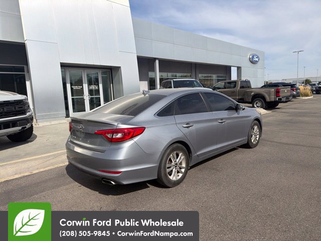 Used 2017 Hyundai Sonata SE FWD image 9