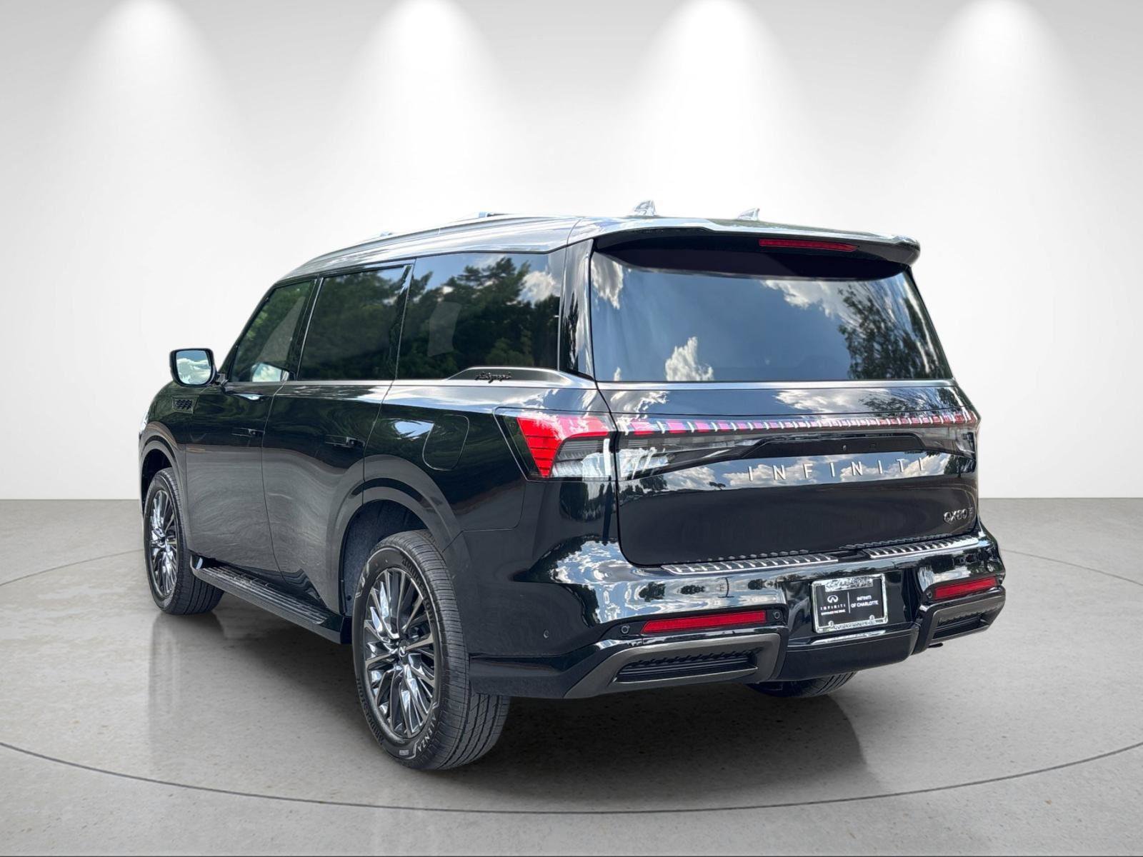 New 2027 INFINITI QX80 Autograph AWD/4WD image 3