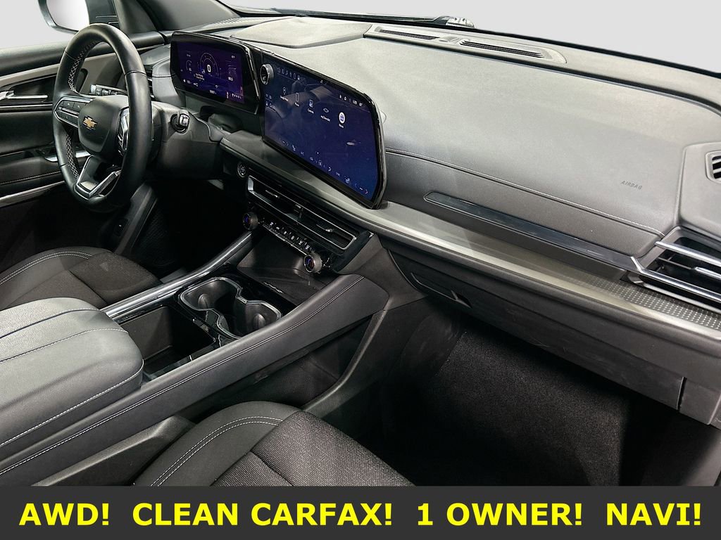 Used 2025 Chevrolet Traverse LT image 30