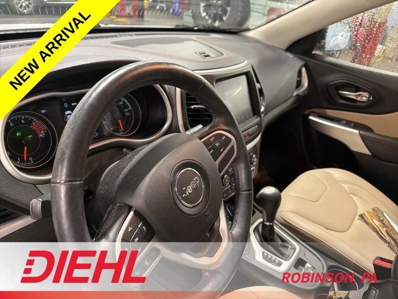 Used 2017 Jeep Cherokee Limited AWD/4WD image 12