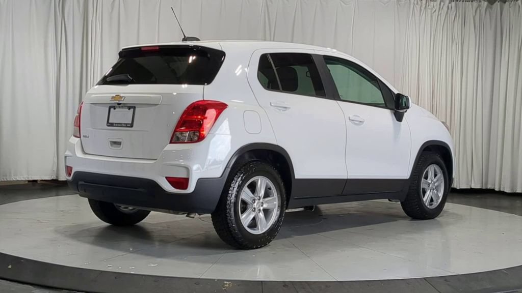 Used 2019 Chevrolet Trax LS w/ Tint and Cruise Package FWD image 10