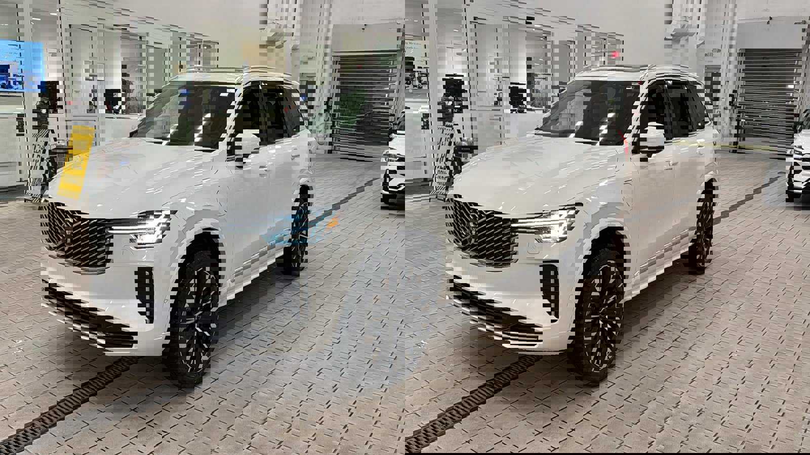 New 2026 Volvo XC90 T8 Plus w/ Protection Package Premier image 9