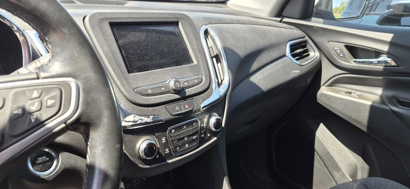Used 2023 Chevrolet Equinox LT FWD image 9