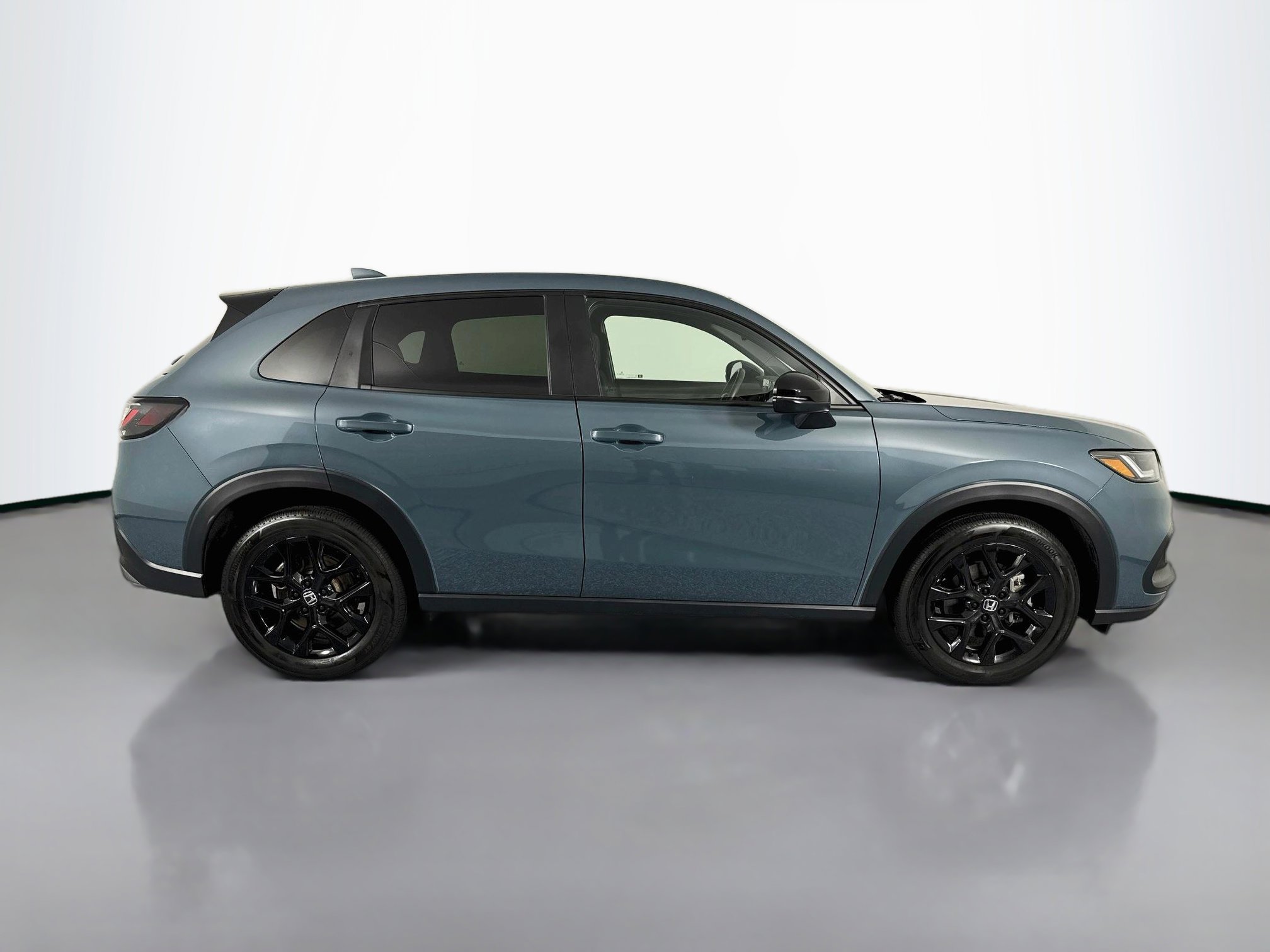 Certified 2025 Honda HR-V Sport image 4