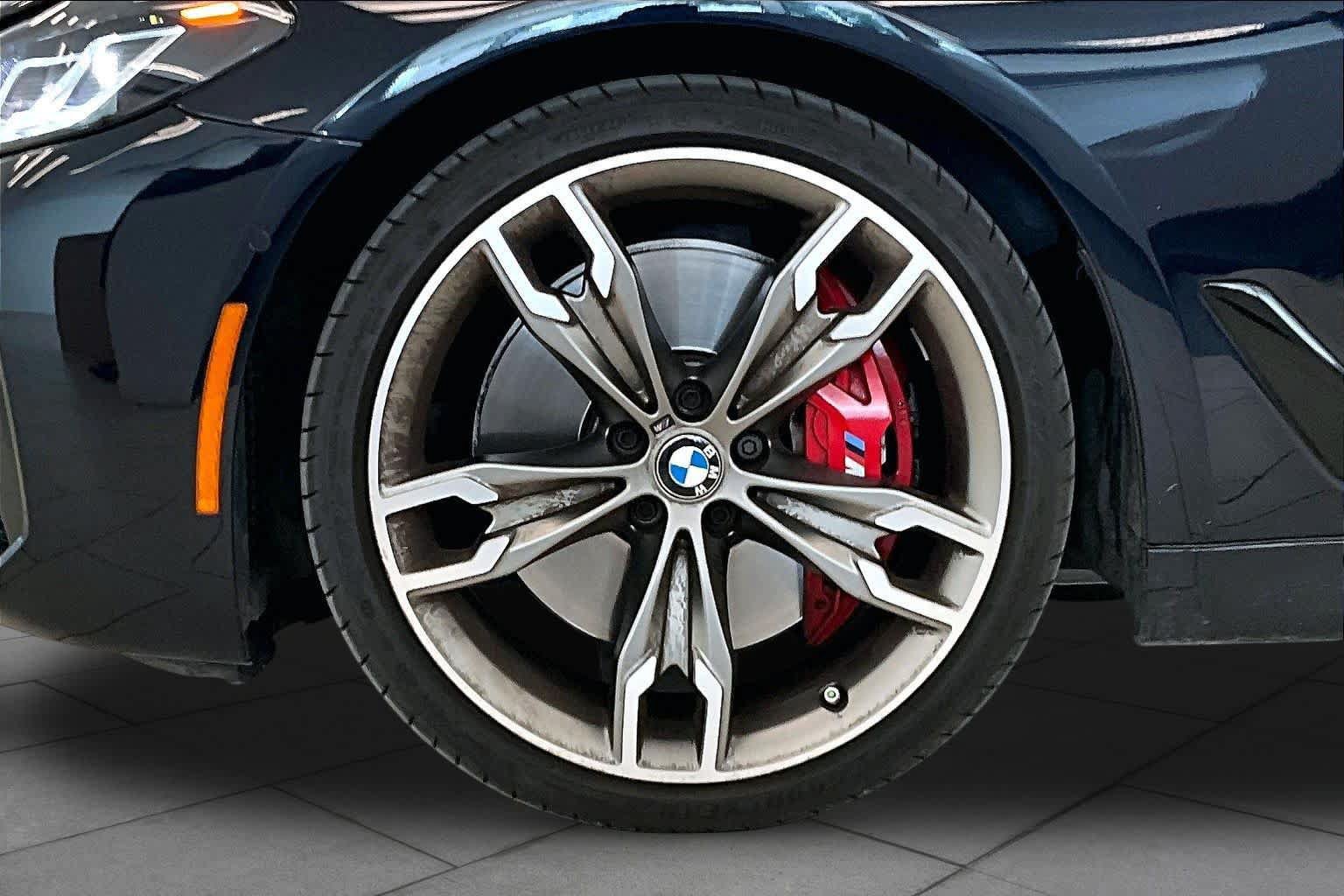 Used 2023 BMW M550i xDrive AWD/4WD image 10