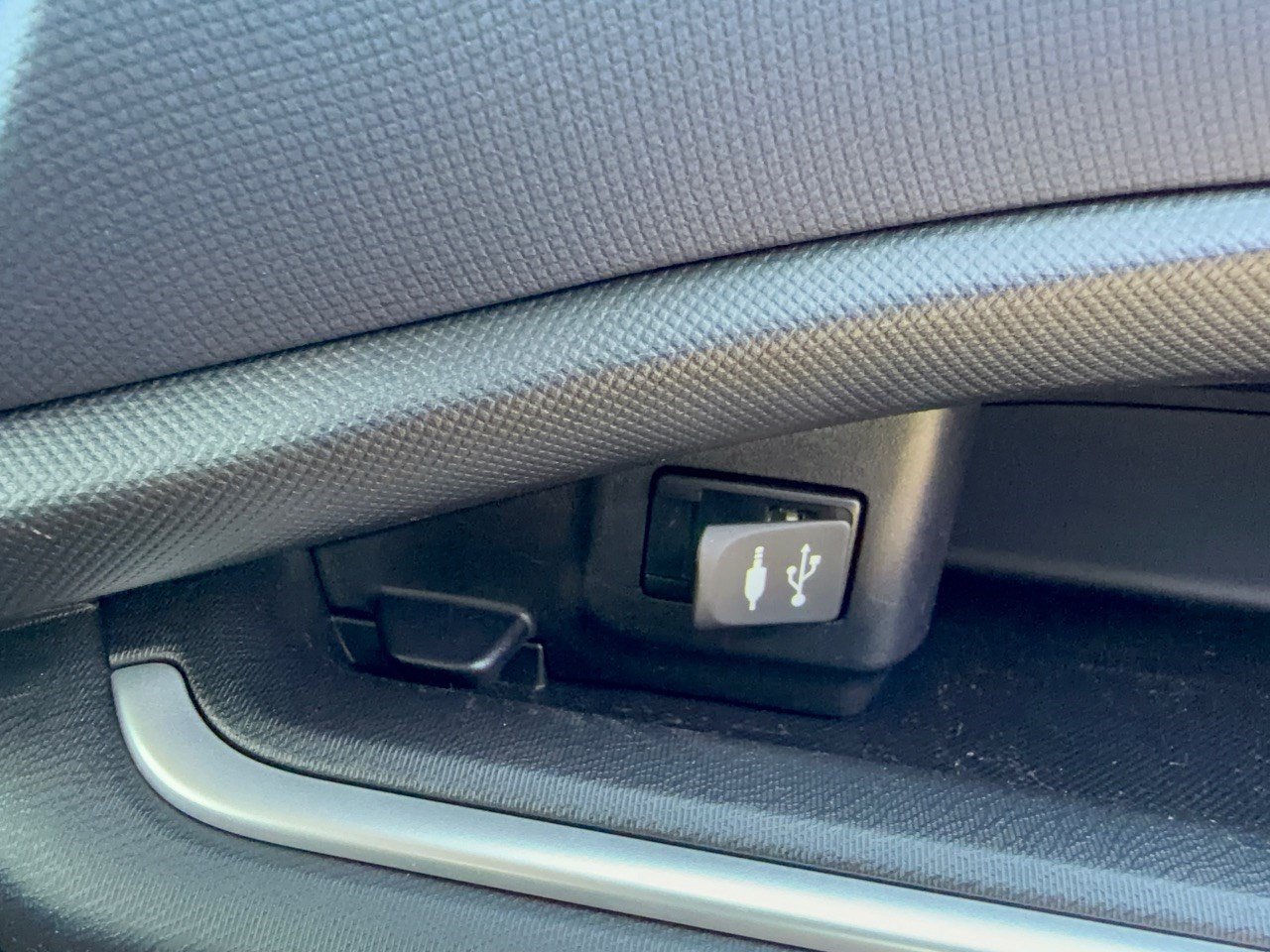 Used 2015 Toyota Prius C Two FWD image 31