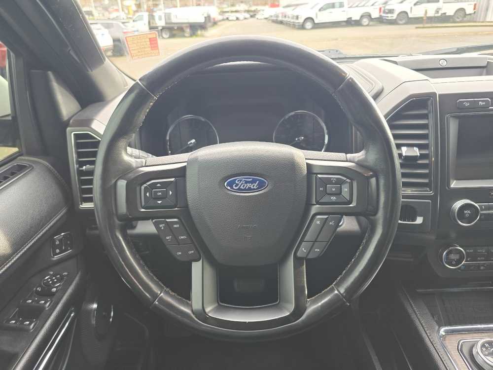 Used 2020 Ford Expedition Limited image 11