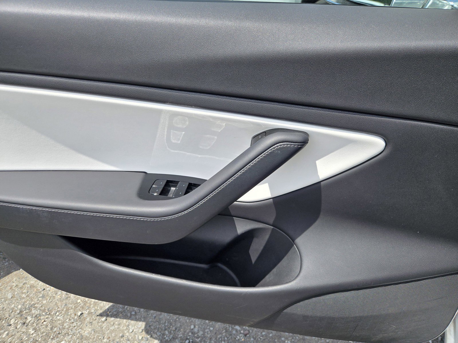 Used 2018 Tesla Model 3 Long Range RWD image 25