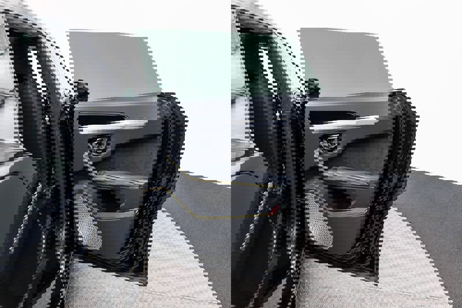 Used 2022 Lamborghini Urus image 47