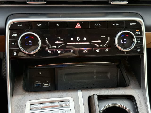 Used 2021 Genesis GV80 3.5T w/ Advanced Package 06 AWD/4WD image 18