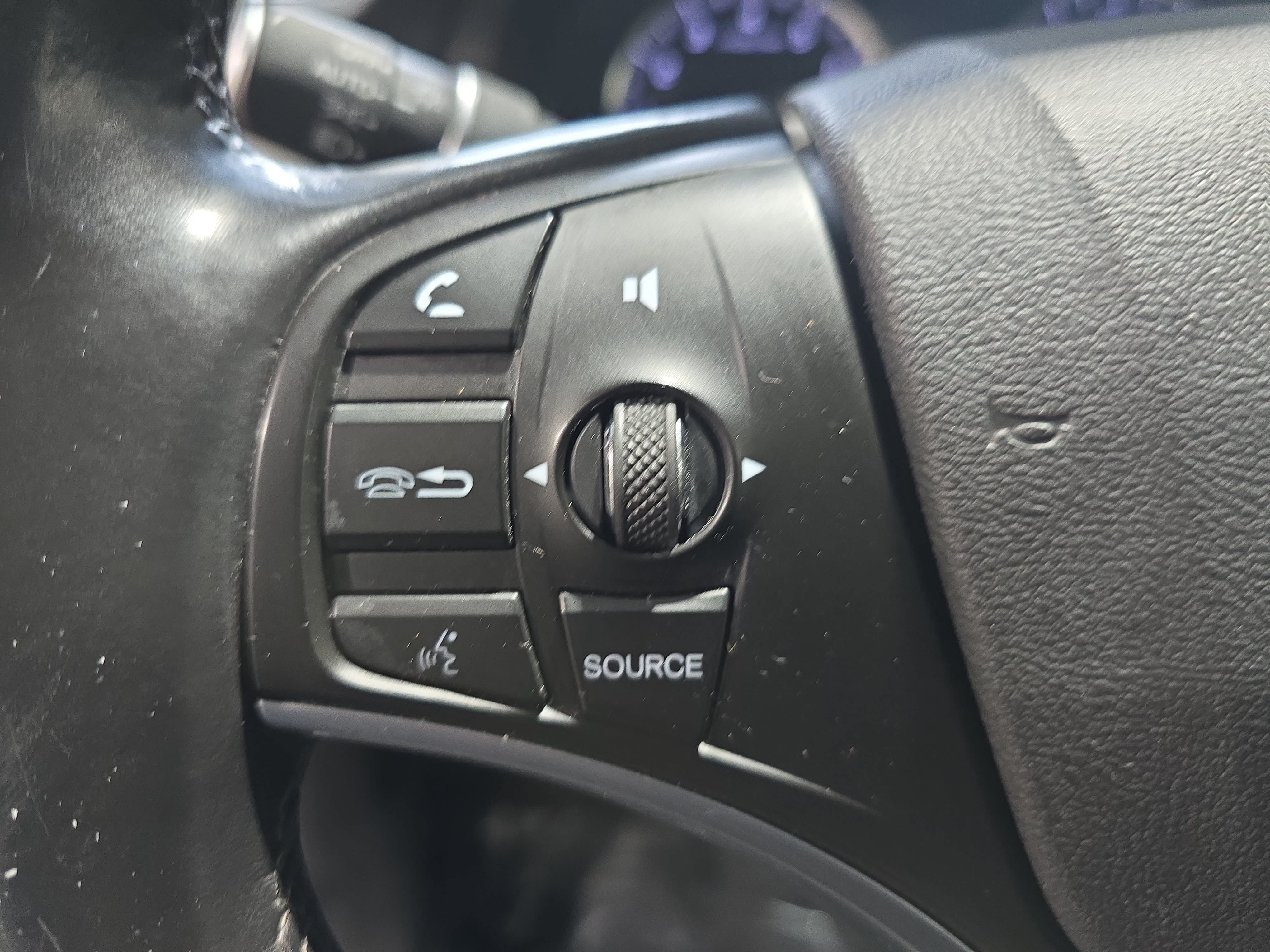 Used 2020 Acura MDX FWD image 15