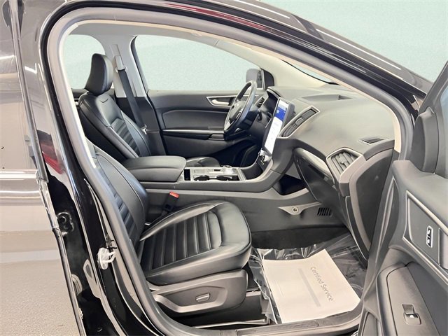 Used 2023 Ford Edge SEL image 13