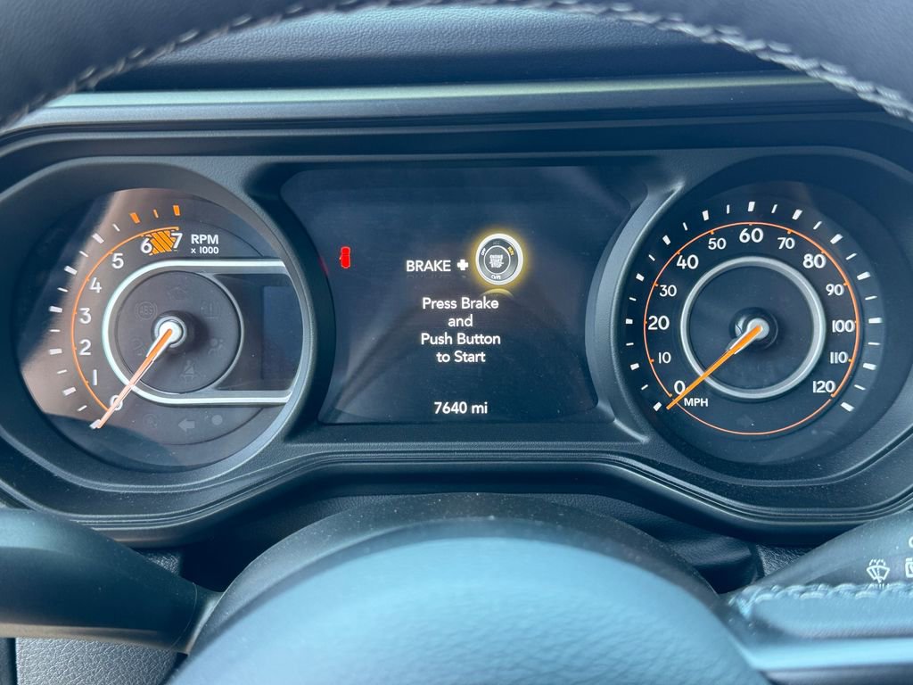 Used 2025 Jeep Wrangler Unlimited Rubicon AWD/4WD image 25