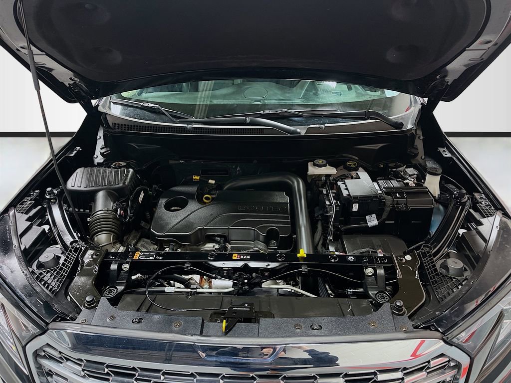 Used 2024 GMC Terrain Denali w/ Black Diamond Edition image 32