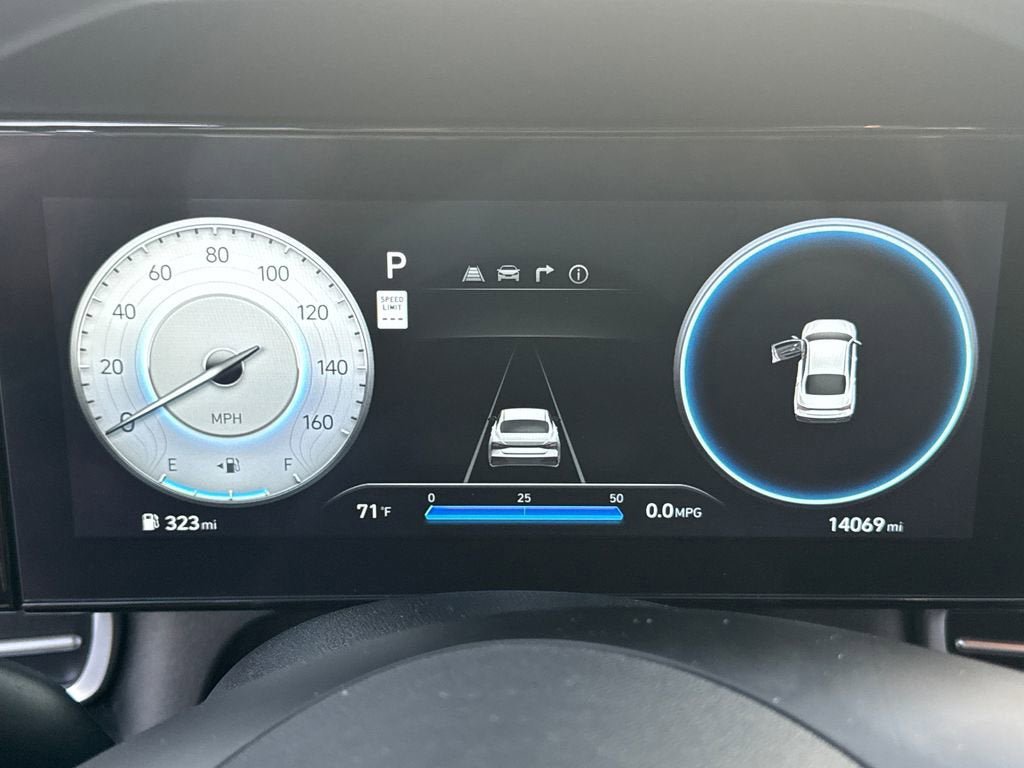 Used 2024 Hyundai Elantra SEL FWD image 23