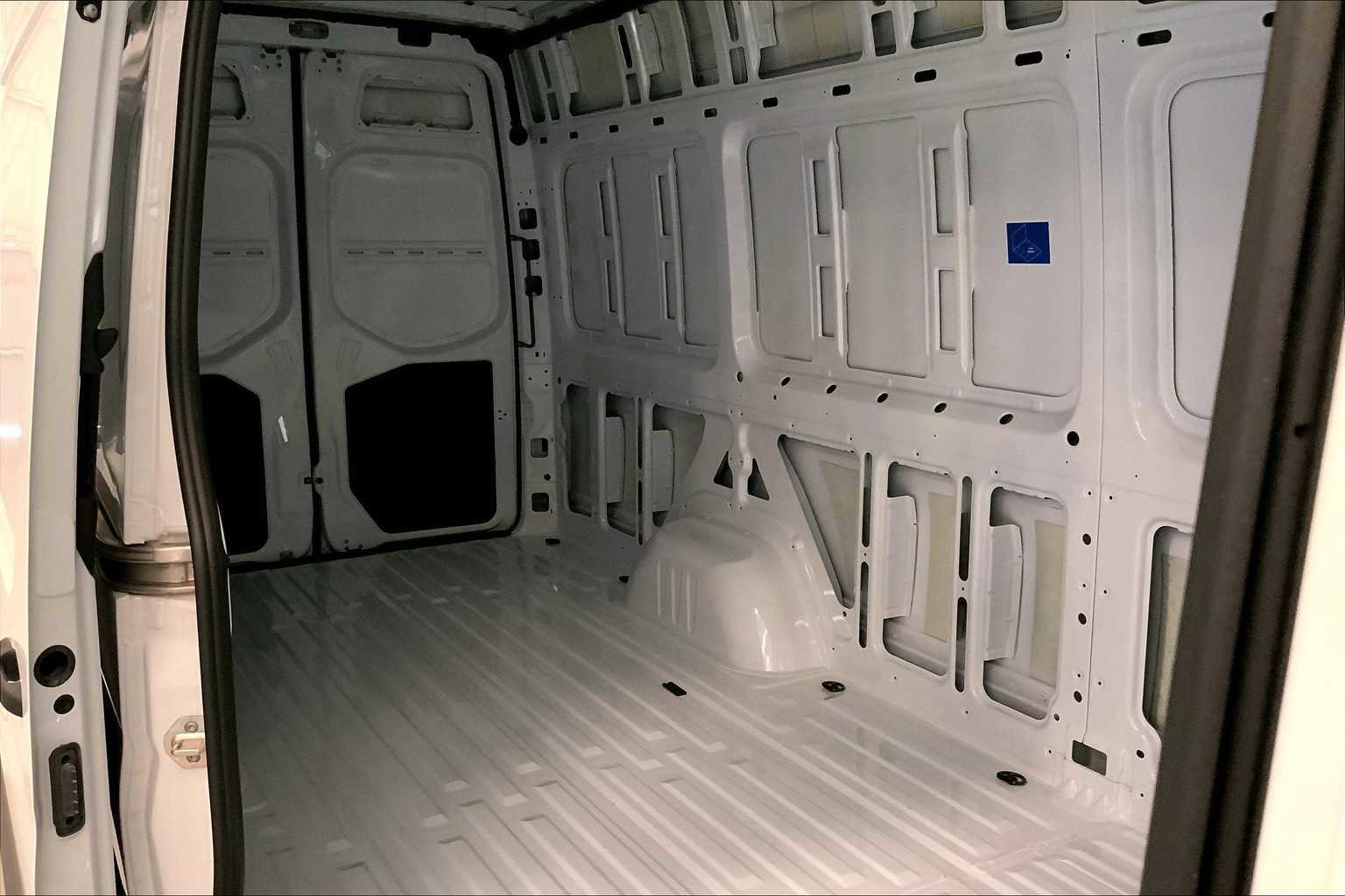 Used 2024 Mercedes-Benz Sprinter 2500 image 15