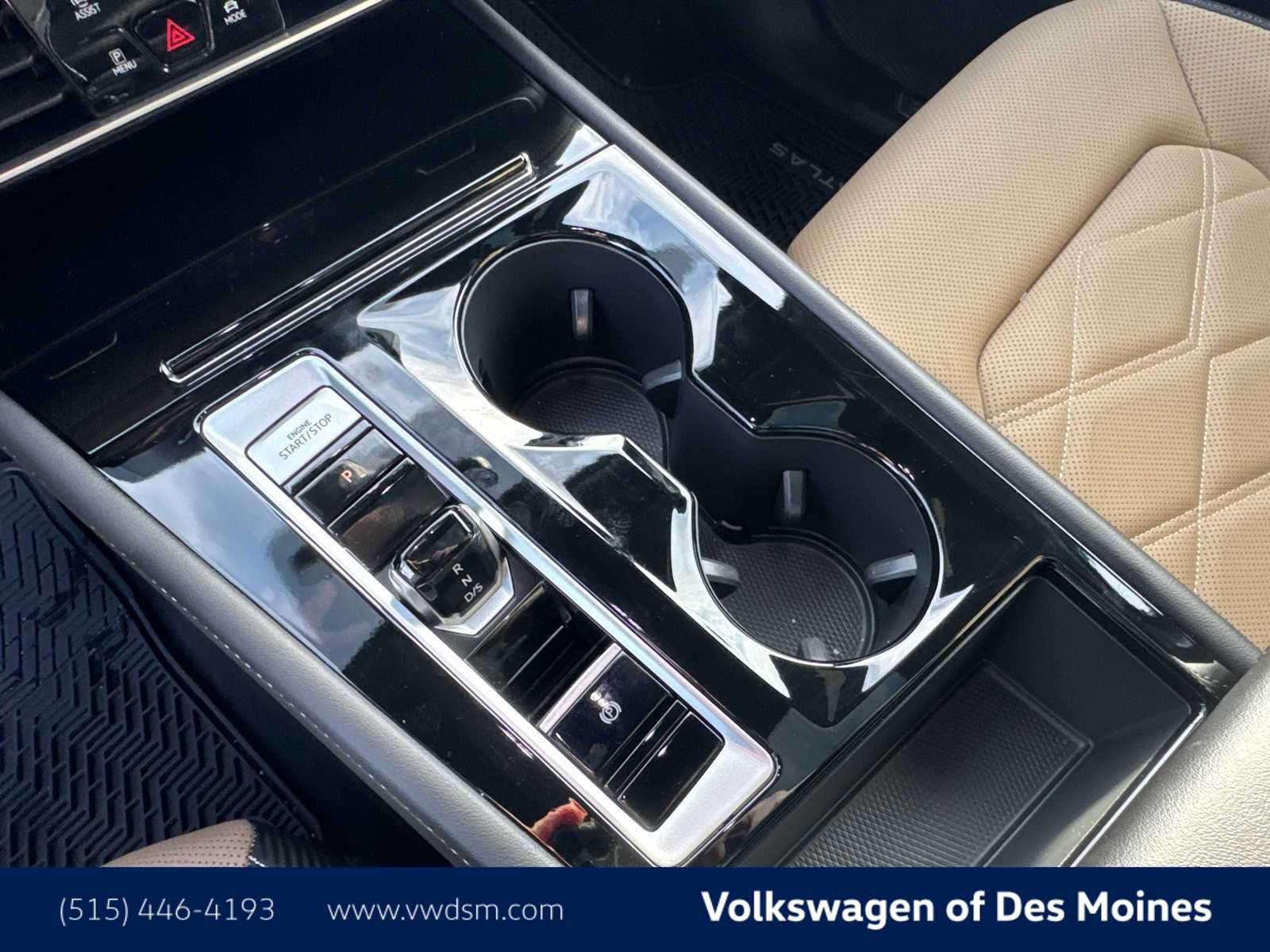 Used 2025 Volkswagen Atlas Cross Sport SE image 16