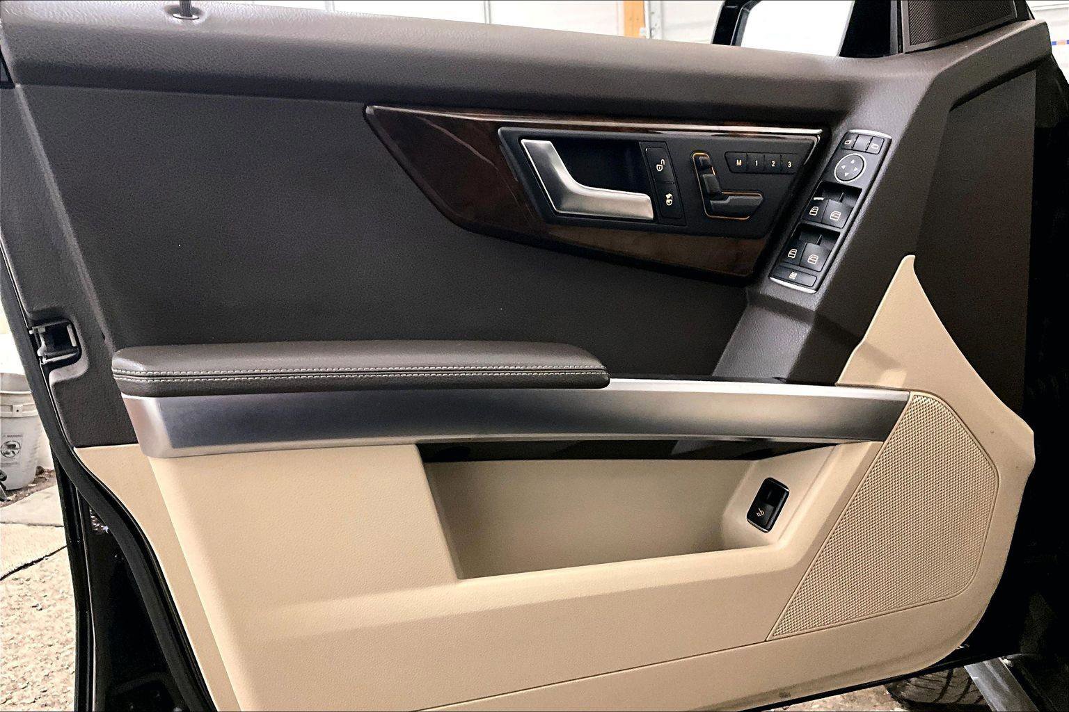 Used 2015 Mercedes-Benz GLK 350 4MATIC image 23