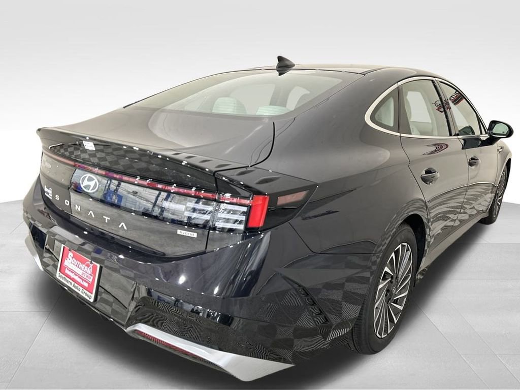 Used 2025 Hyundai Sonata SEL image 6