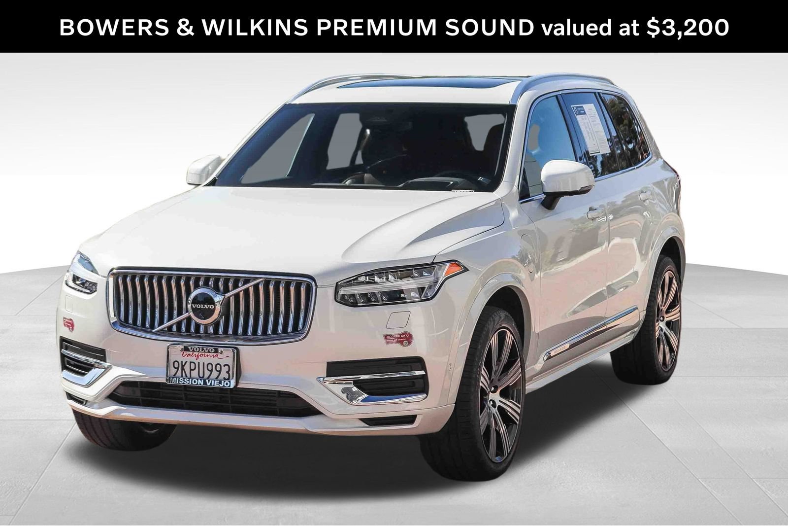 Used 2024 Volvo XC90 T8 Ultimate w/ Protection Package Premier AWD/4WD image 3