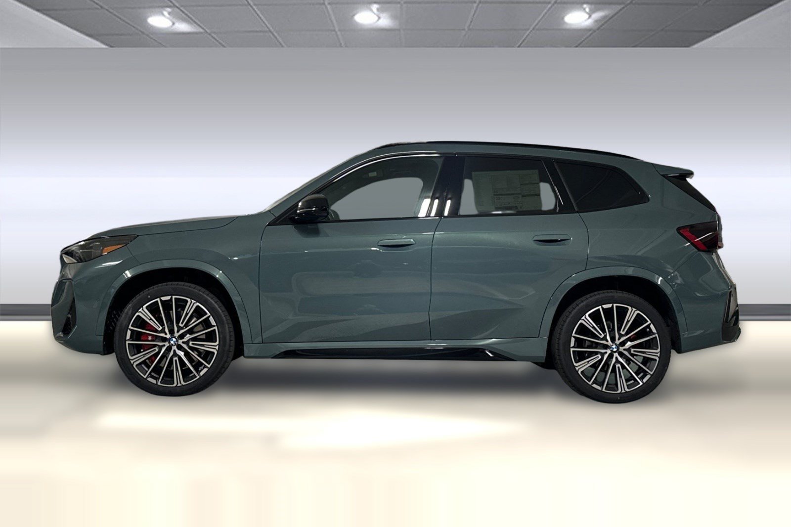 New 2026 BMW X1 xDrive28i w/ Technology Package AWD/4WD image 2
