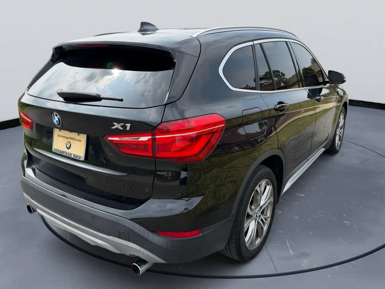 Used 2016 BMW X1 xDrive28i AWD/4WD image 6