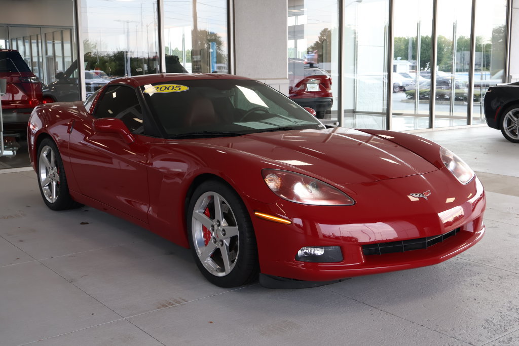 Used 2005 Chevrolet Corvette Coupe w/ Preferred Equipment Group RWD image 13