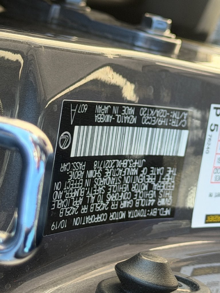 Used 2020 Lexus UX 200 w/ Premium Package FWD image 34
