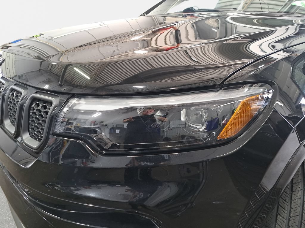 Certified 2023 Jeep Compass High Altitude AWD/4WD image 30