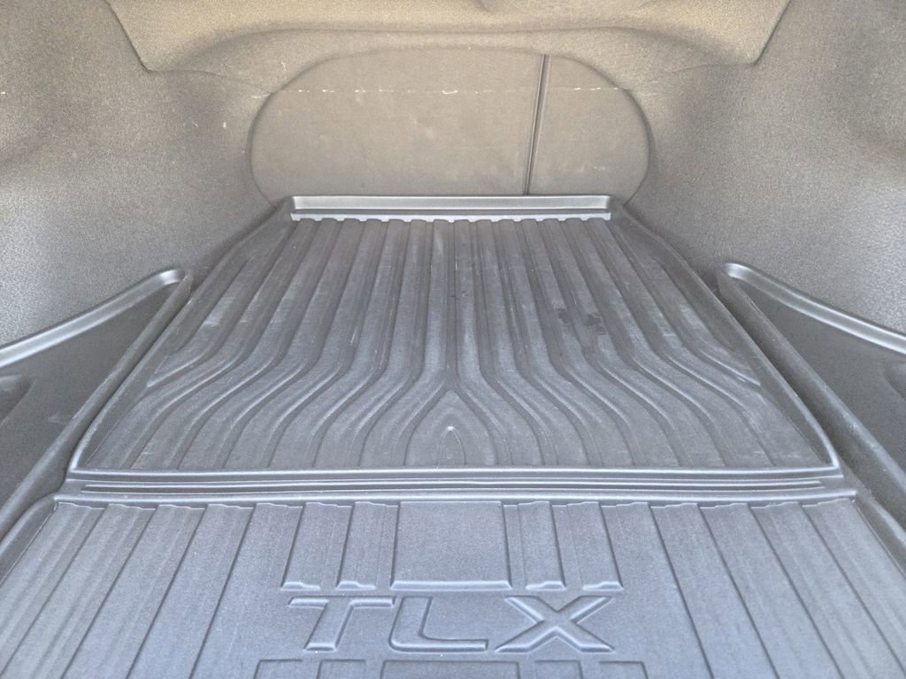 Used 2017 Acura TLX w/ Technology Package image 40