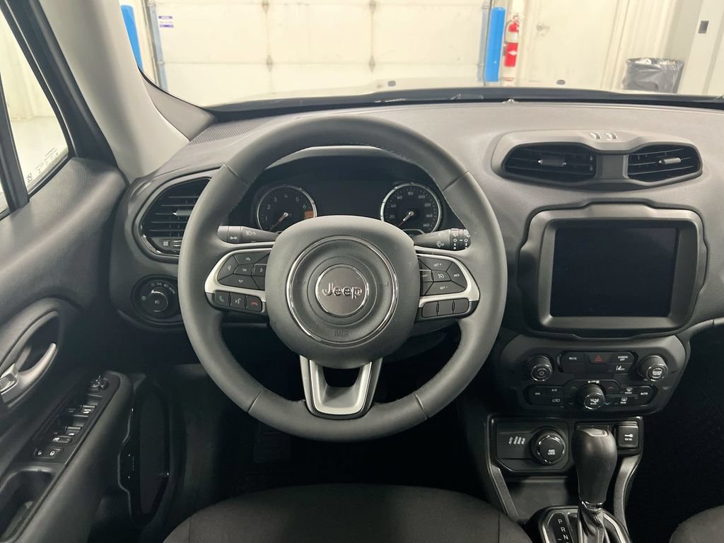 Used 2023 Jeep Renegade Altitude AWD/4WD image 11