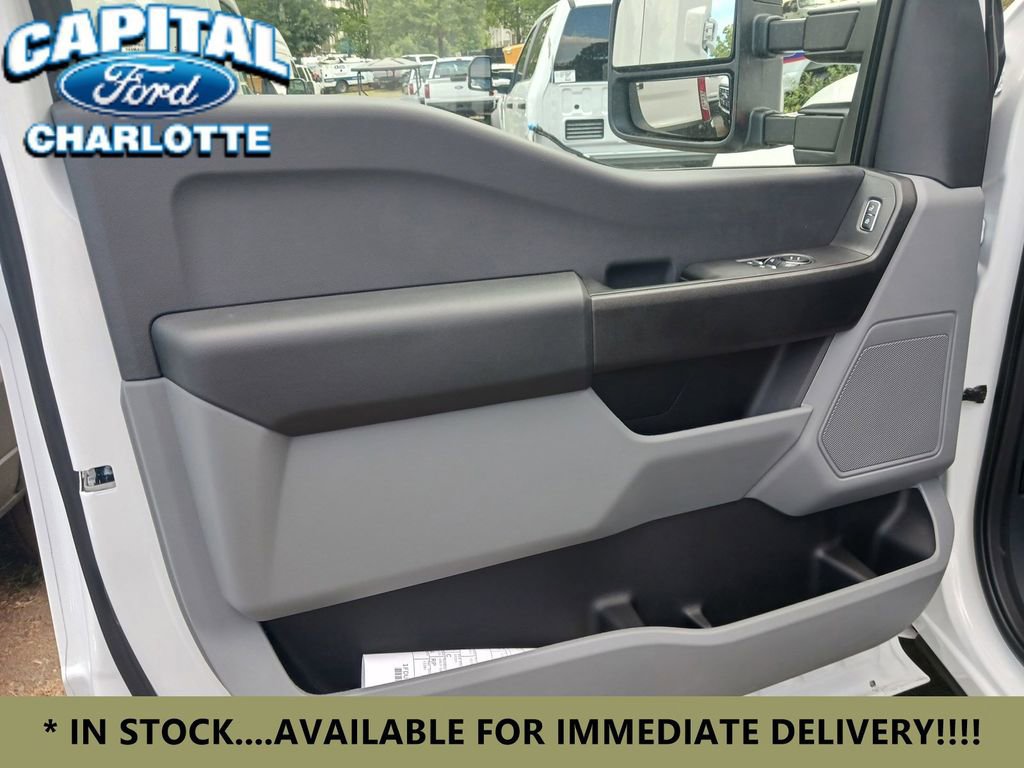 New 2024 Ford F550 XL image 4
