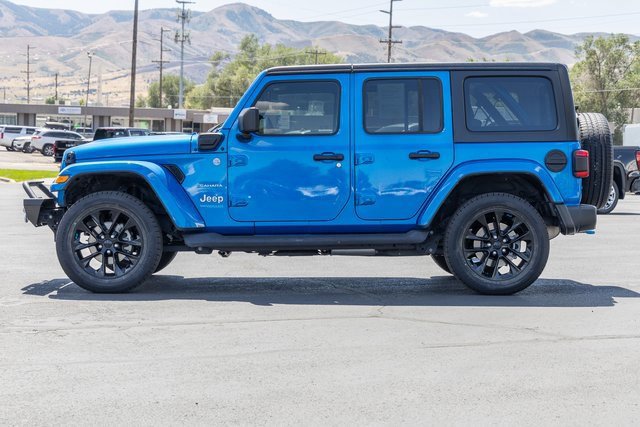 Used 2022 Jeep Wrangler Unlimited Sahara image 3