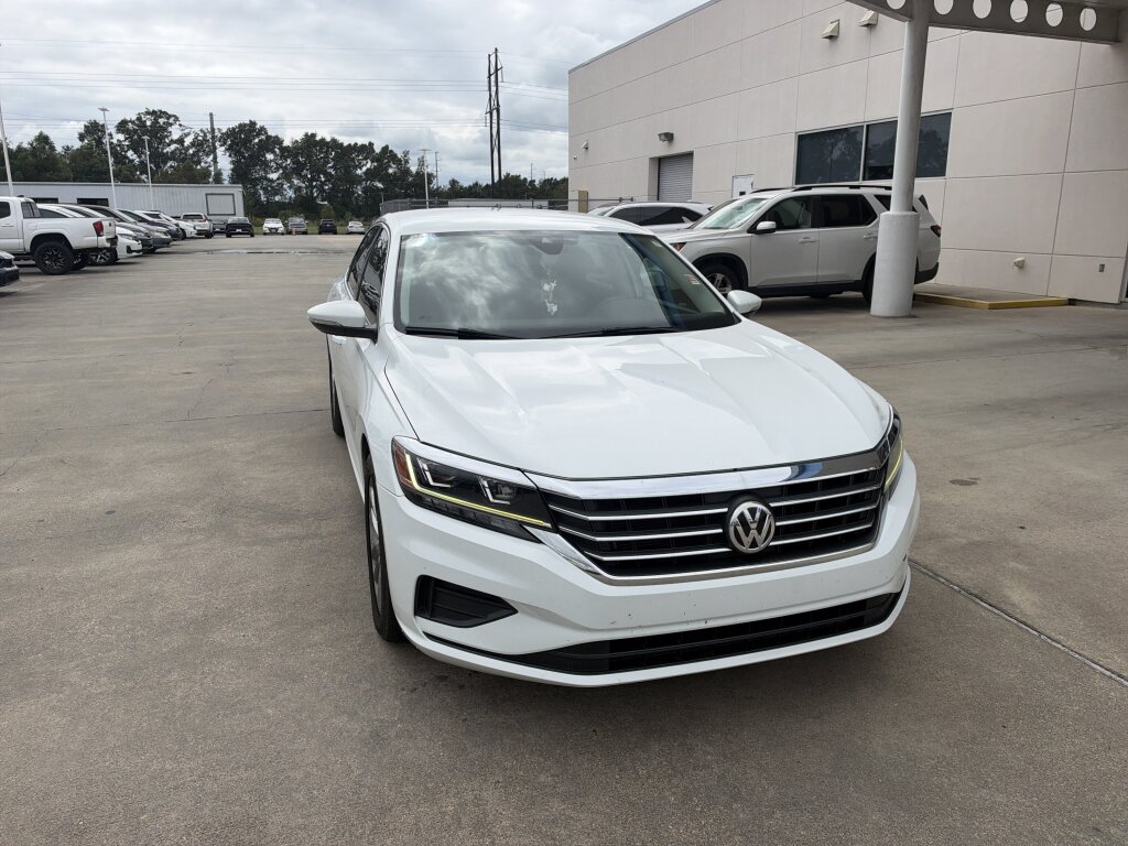Used 2020 Volkswagen Passat 2.0T SE FWD image 5
