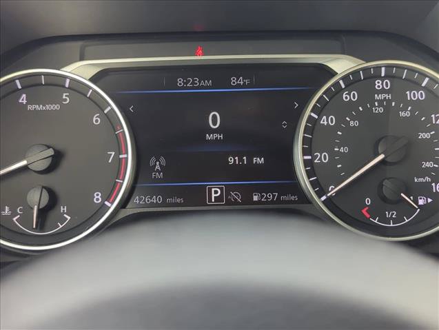 Used 2025 Nissan Sentra SR FWD image 11
