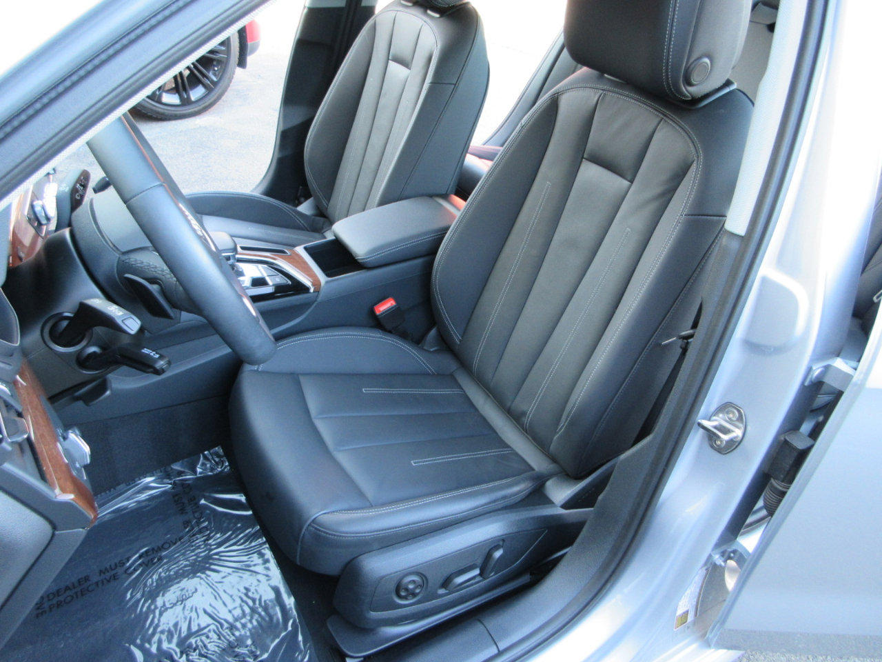 Used 2024 Audi A4 2.0T Premium image 8