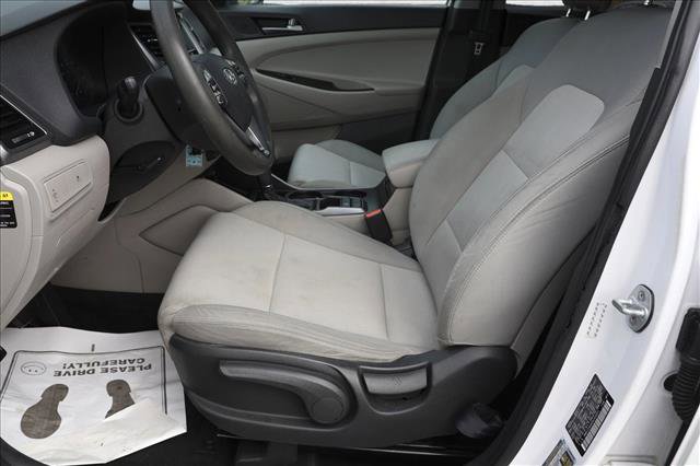 Used 2017 Hyundai Tucson SE image 11