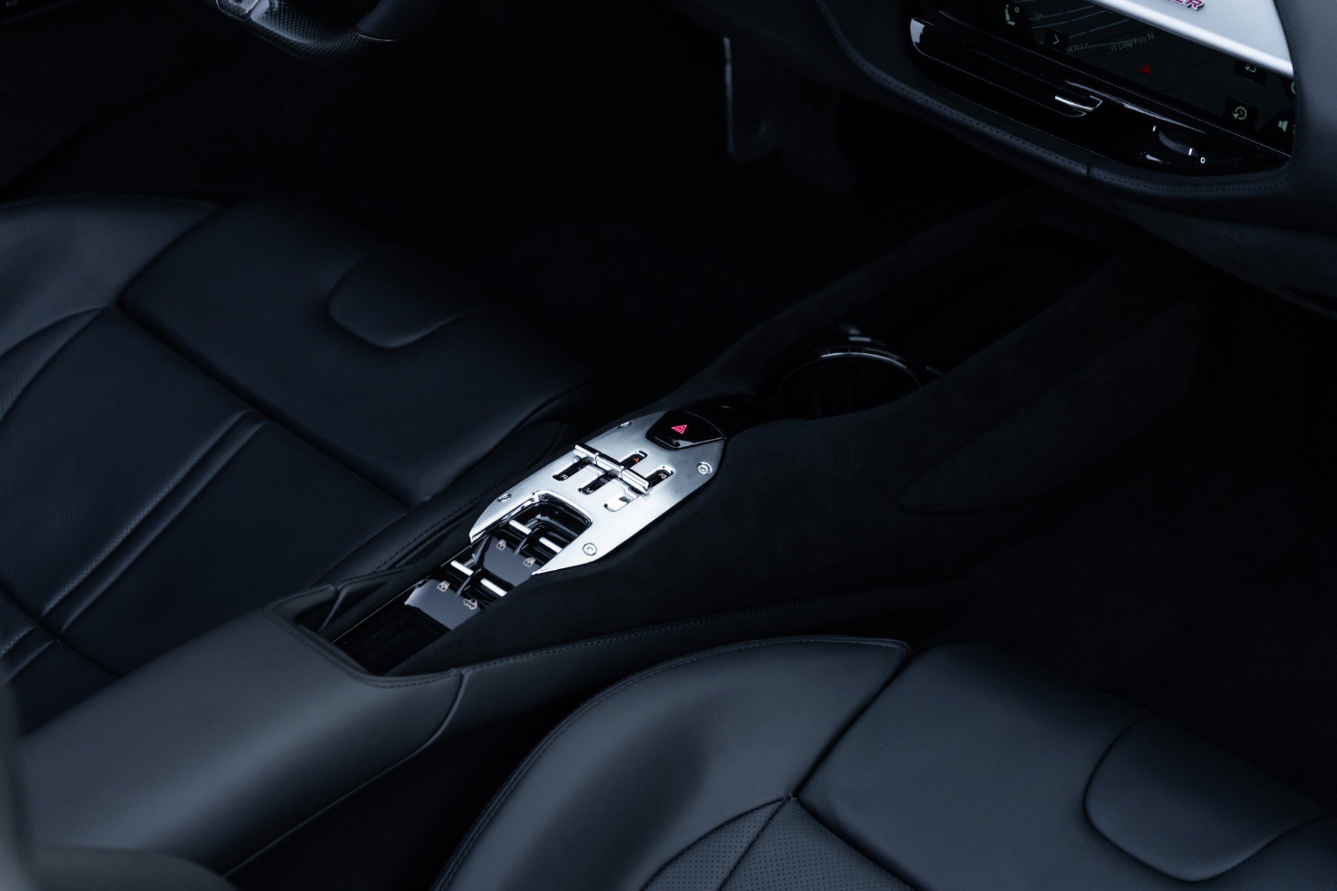 Used 2025 Ferrari SF90 Spider image 30