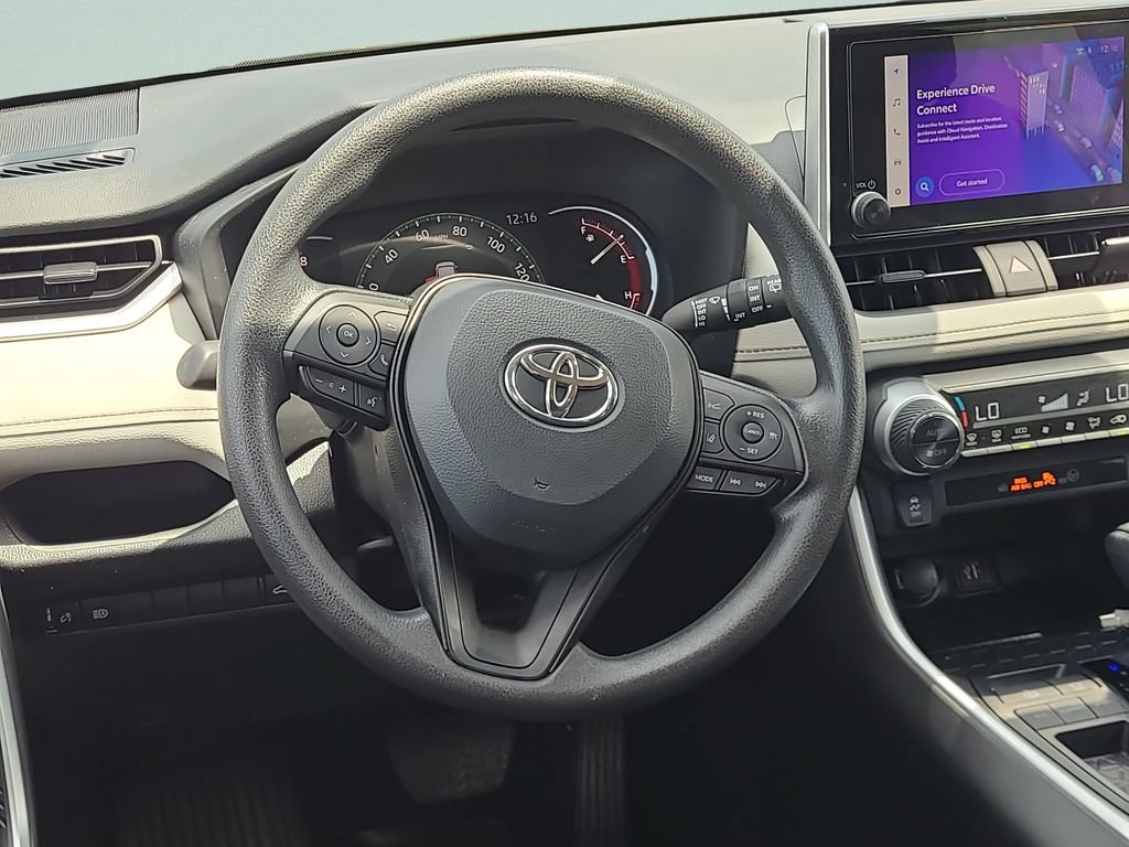 Used 2025 Toyota RAV4 XLE w/ Convenience Package FWD image 12