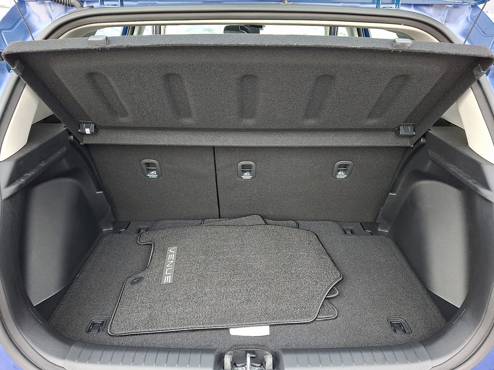 Certified 2023 Hyundai Venue Limited image 29