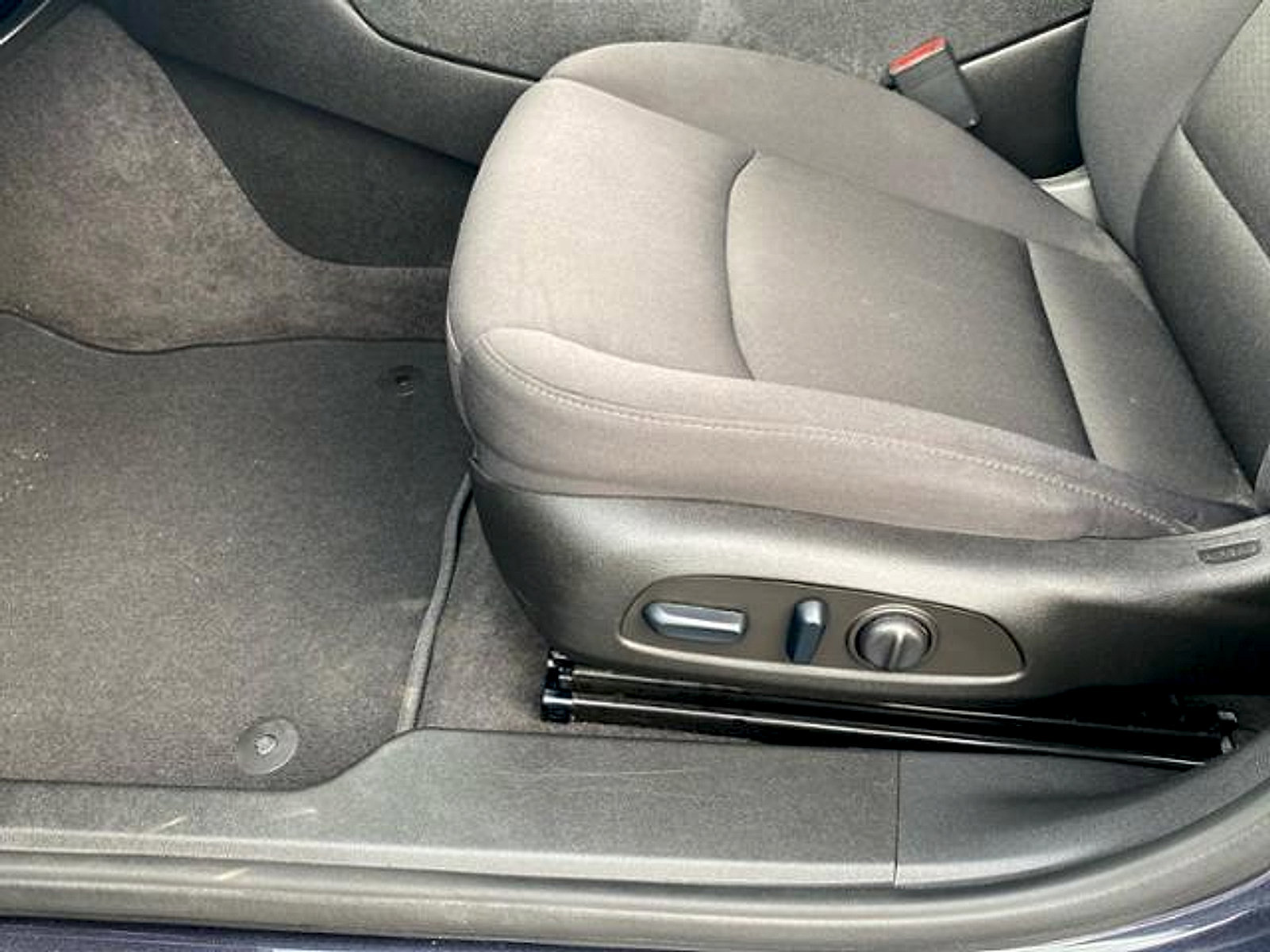 Used 2022 Chevrolet Malibu LT FWD image 23