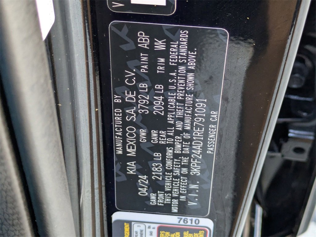 Used 2024 Kia Forte LXS image 32