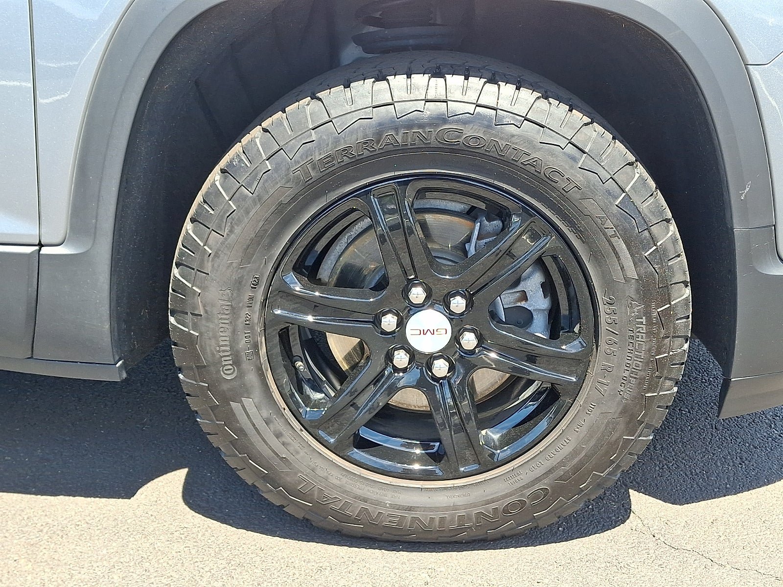 Used 2023 GMC Acadia AT4 w/ Technology Package AWD/4WD image 8